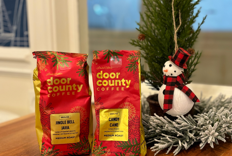 2025 HOLIDAY DOOR COUNTY COFFEE TASTINGS IN SHORELINE CAFE AT BLUE HARBOR RESORT