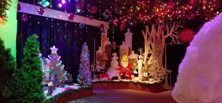 PRANGES HOLIDAY MEMORIES NEAR BLUE HARBOR RESORT WEB FEATURE