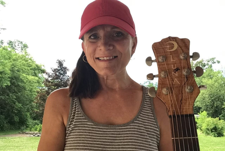 LINDA KNULLMANN LIVE MUSIC WEBSITE SPECIALS GRAPHIC