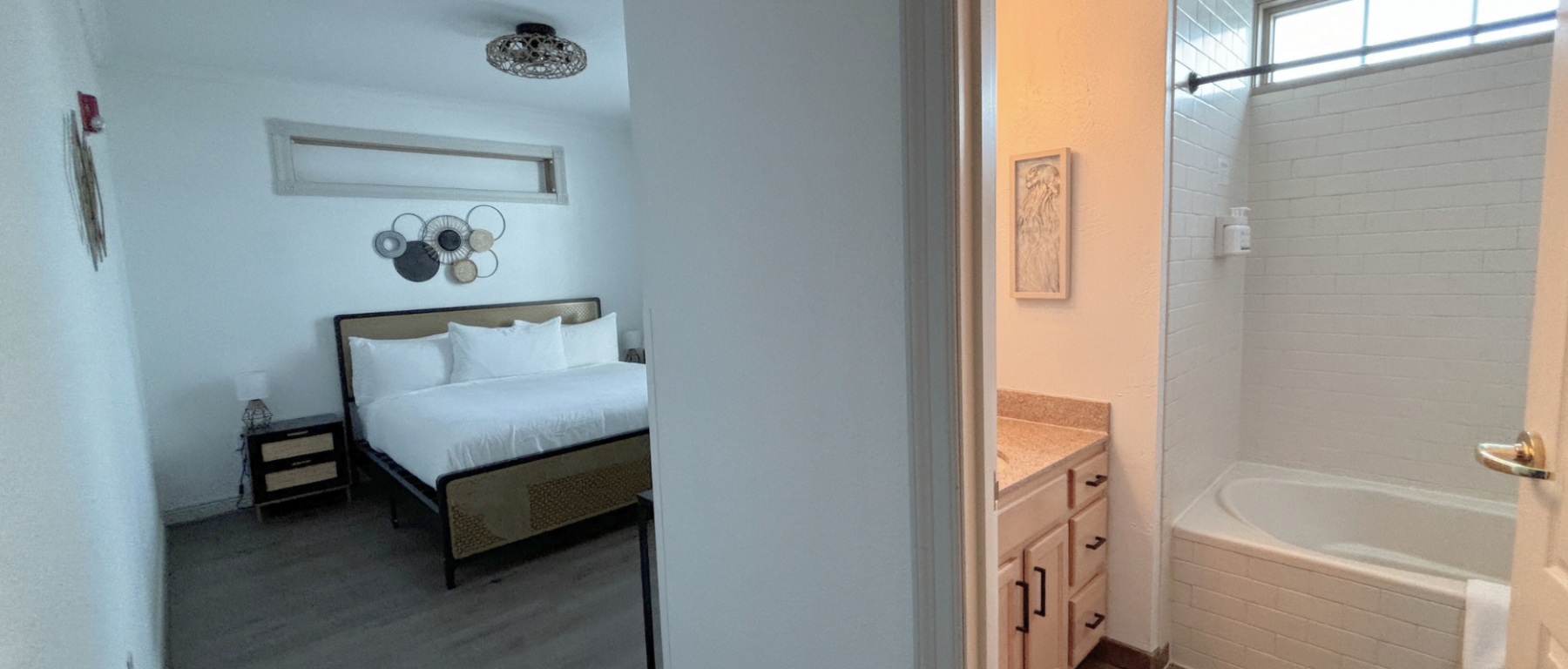 VILLA 849 MASTER BEDROOM AND BATHROOM